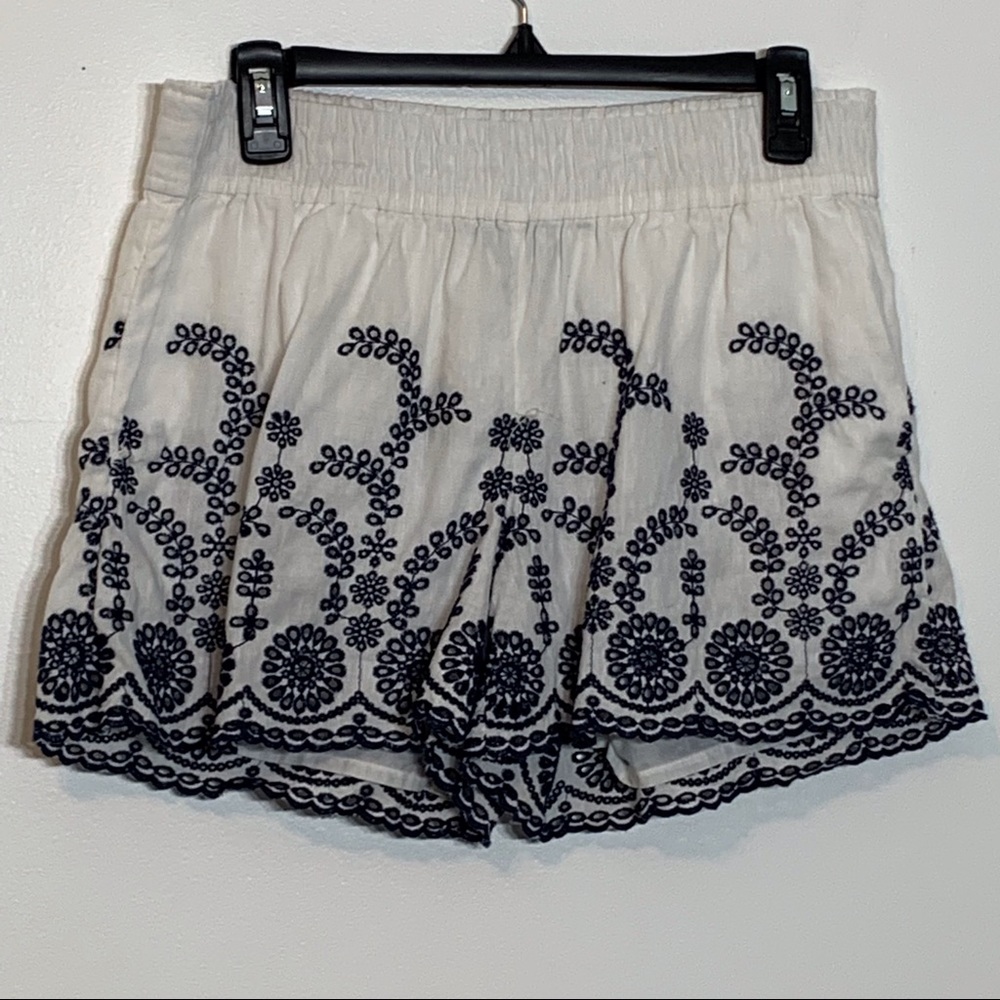 EUC J. Crew White and Navy Eyelet‎ Lace Shorts